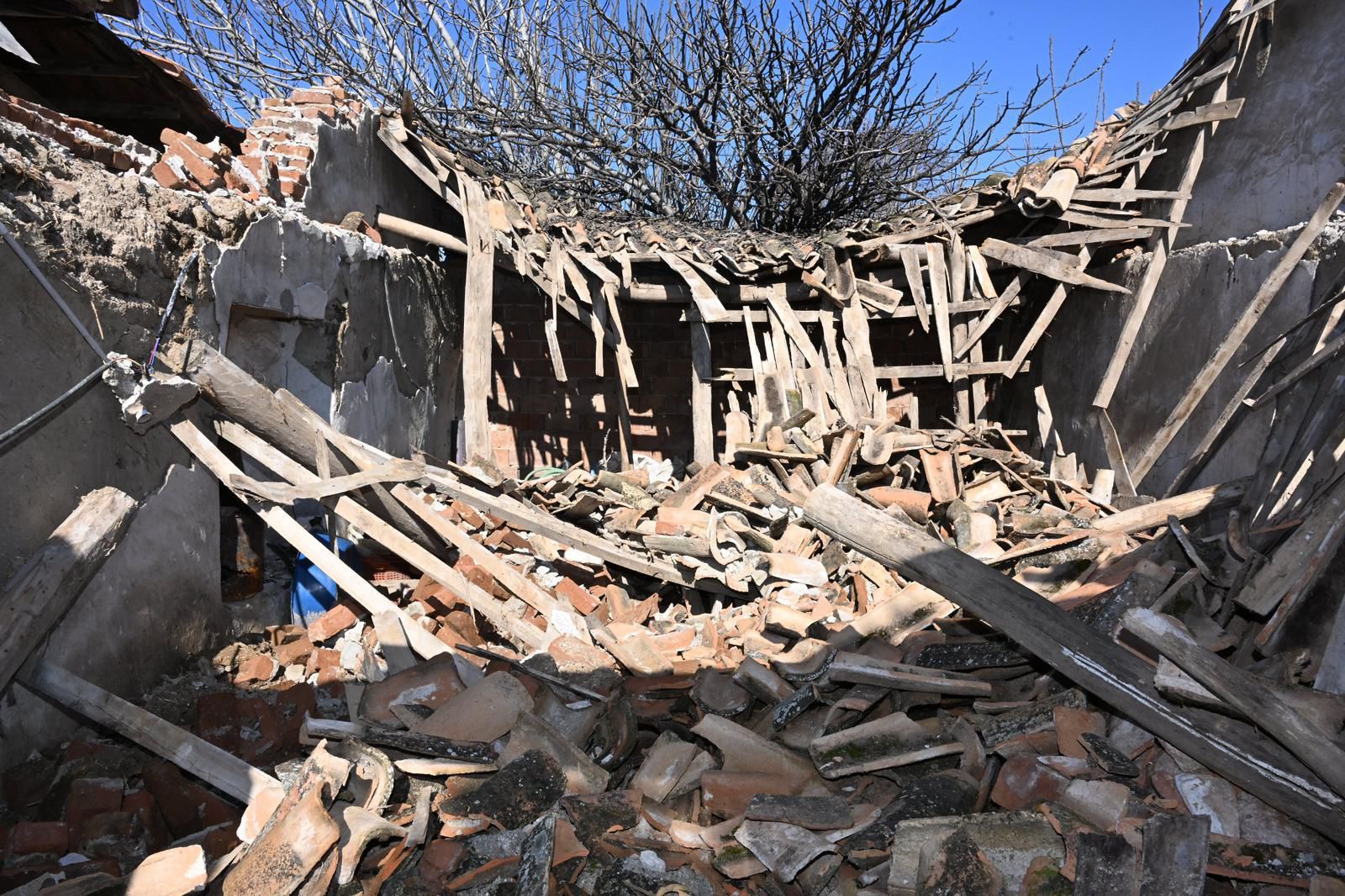 Manisa'da Mağdur Aileye Yeni Yaşam Alanı