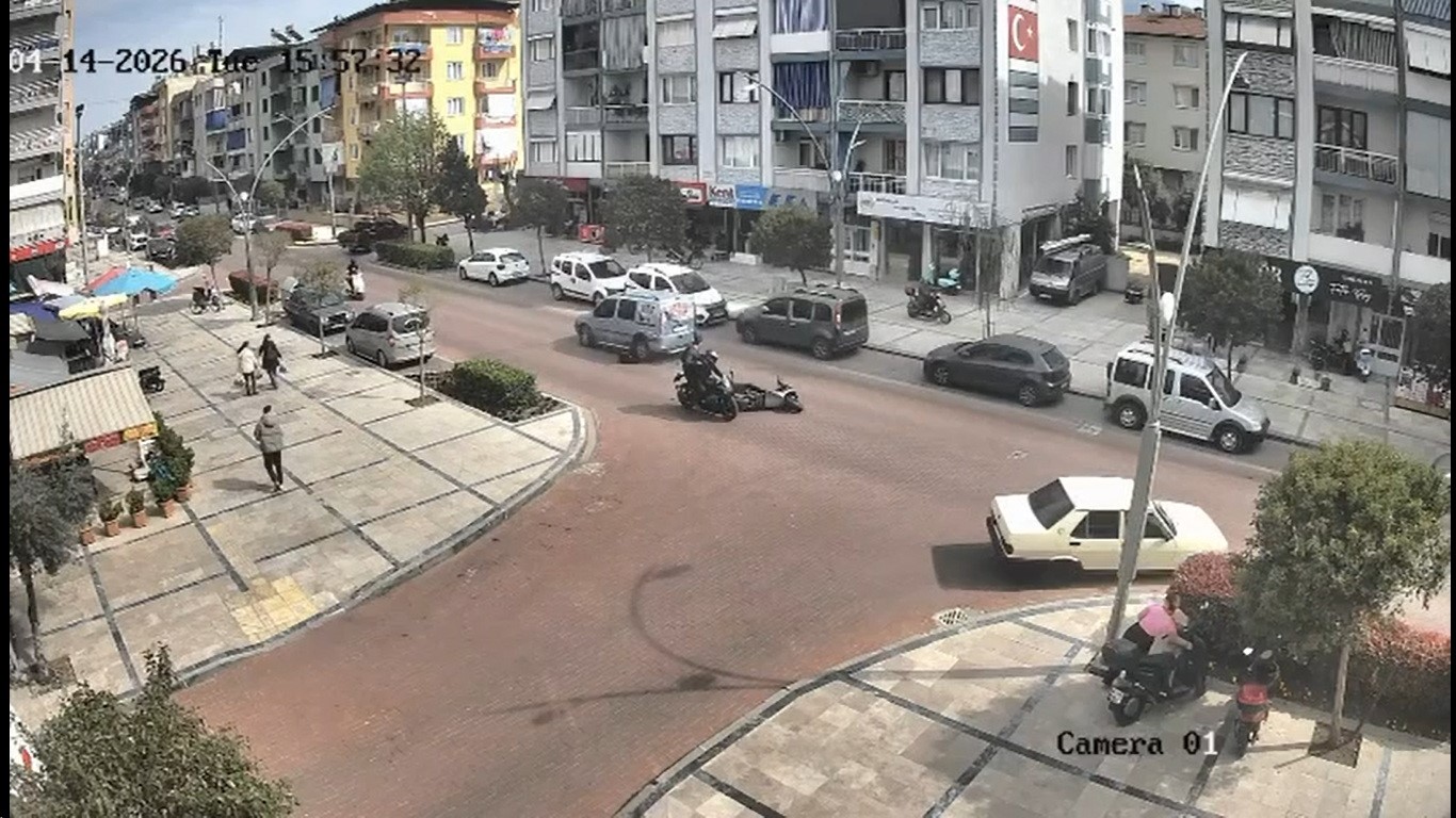 17 yaşındaki lise öğrencisi motosiklet kazasında hayatını kaybetti