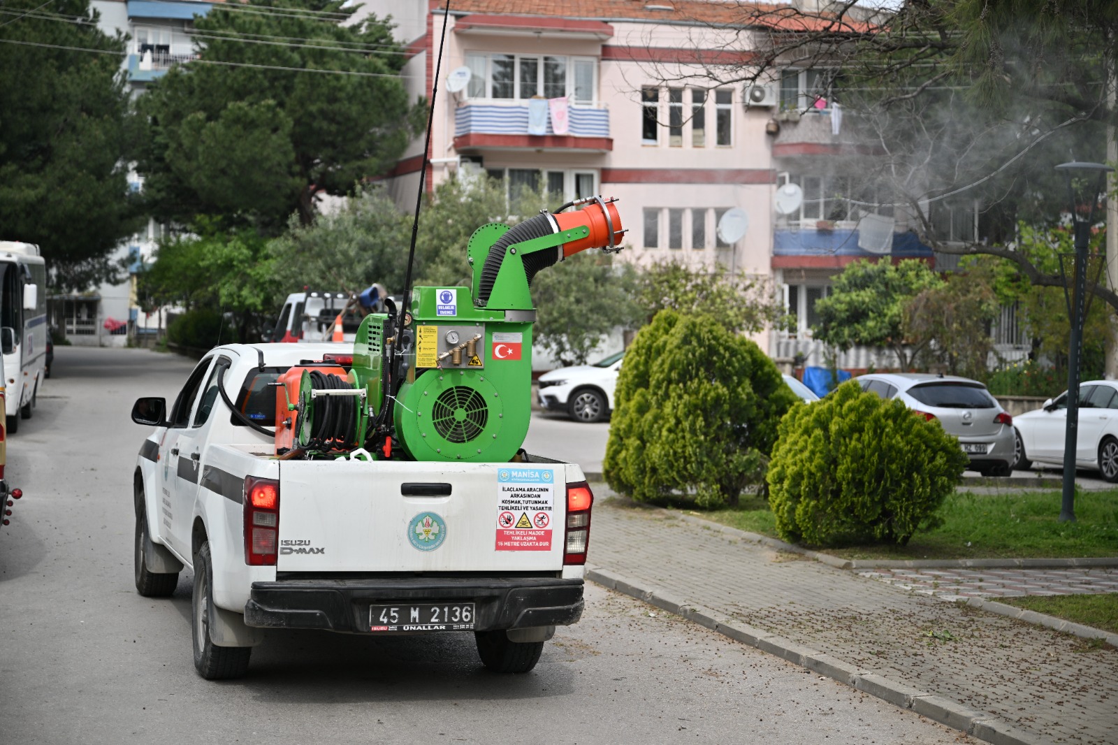 Manisa'da 17 ilçede İlaçlama Mesaisi