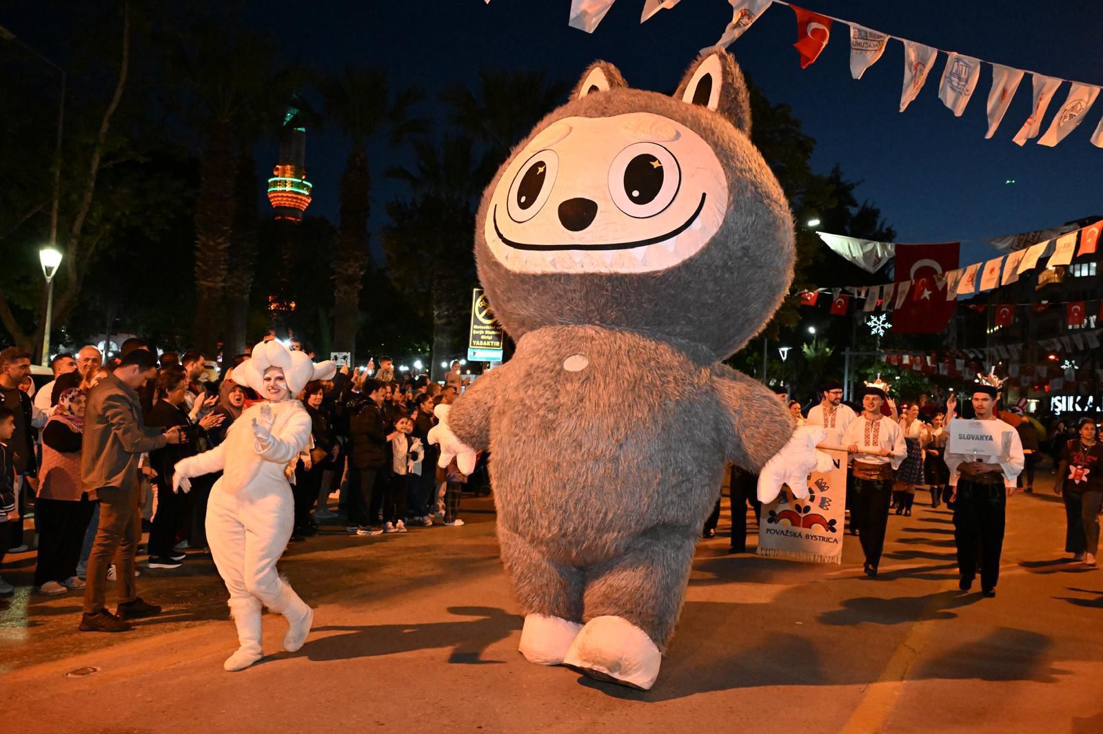Manisa’da Mesir Coşkusu Sokaklara Taştı! 486. Festival Görkemli Başladı
