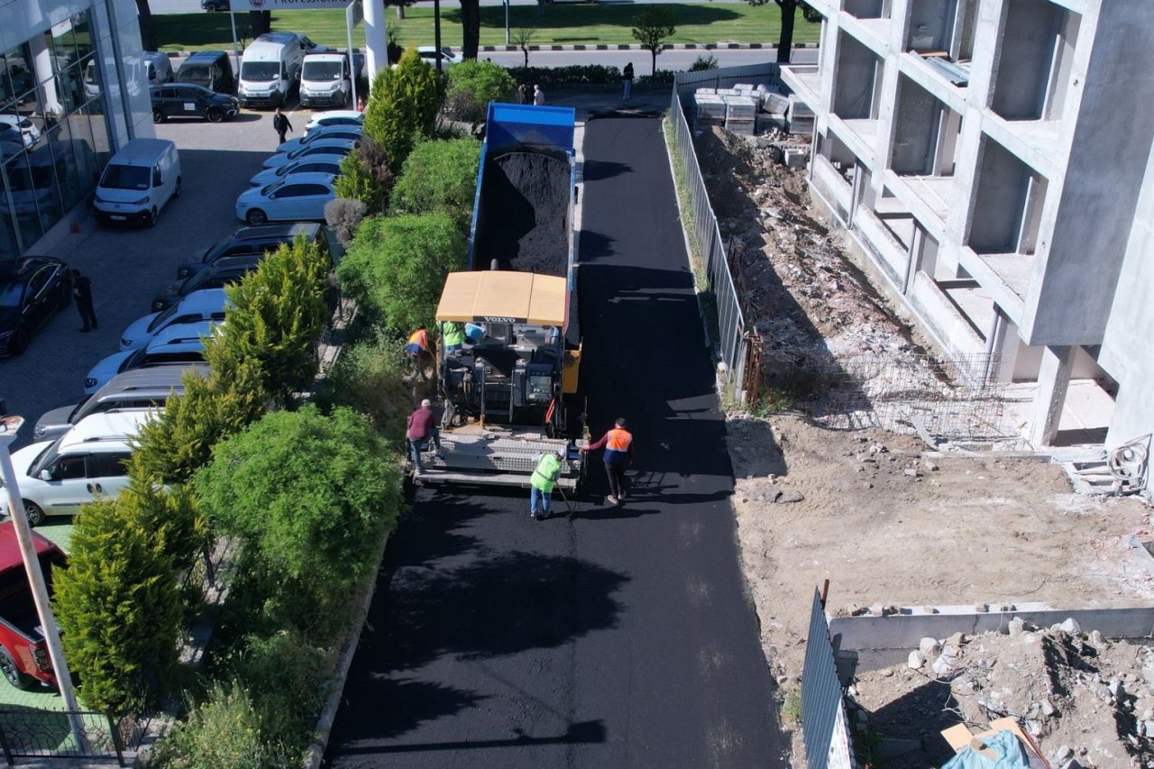 Manisa'da hastane ve üniversite yolu yenileniyor