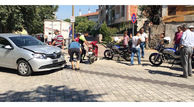 Motosiklet otomobil ile çarpıştı: 1 yaralı