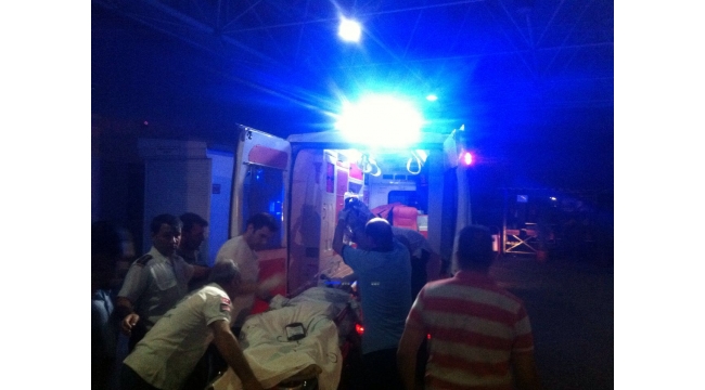 TIR ile motosiklet çarpıştı: 2 yaralı
