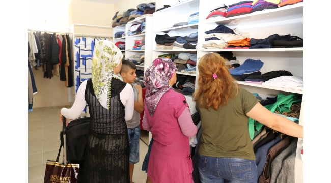 İlk haftada uzanan dost elleri rafları doldurdu