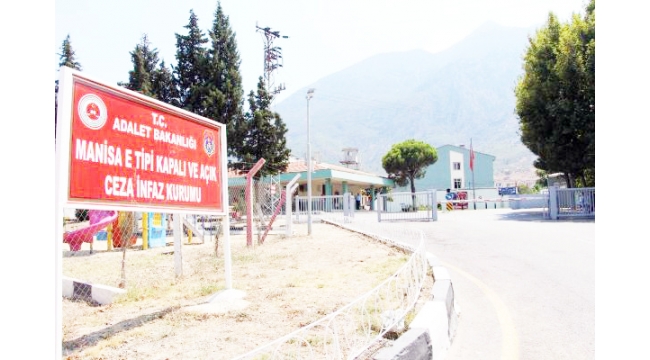 Cezaevlerinden 402 hükümlü tahliye edildi