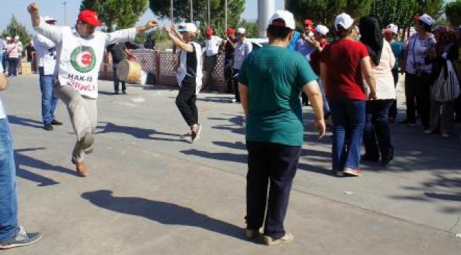 Tariş entegre üzüm işletmesi işçisi grevde