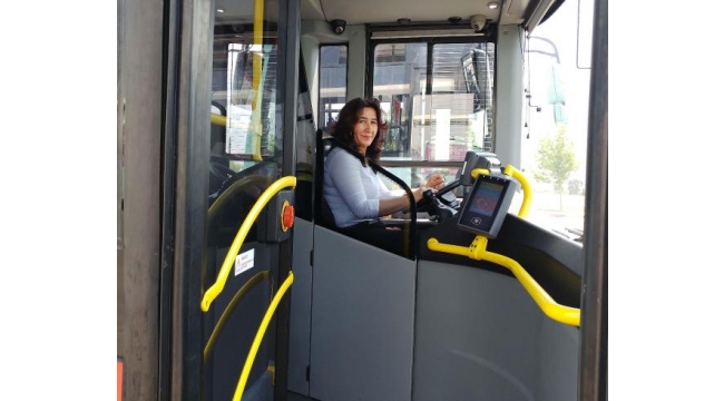 Eşinden boşanınca halk otobüsünde şoför oldu