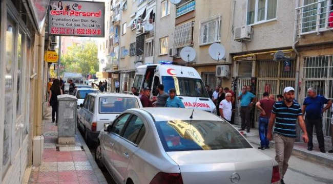 Eşine not bırakıp kendini astı