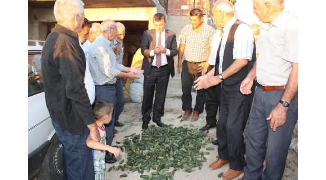 Kayyum mağduru üreticilere, CHP'li Özel'den destek