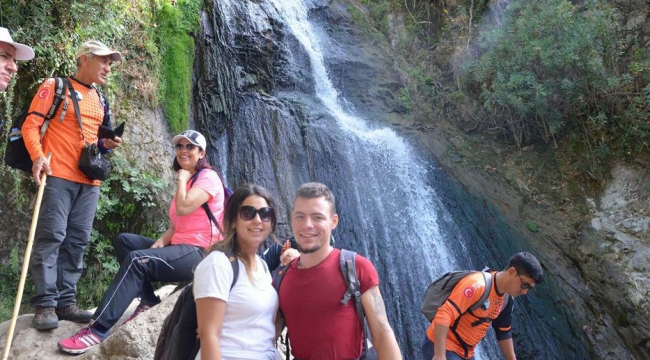 Turdak Sezonu; Dikili aşıklar Şelalesinde Açtı