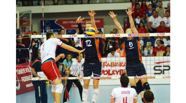 Millilerimiz Hollanda karşısında 1 puanla yetindi: 2-3
