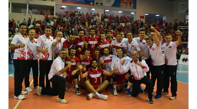 Efeler, Turgutlu'da Portekiz'e set vermedi