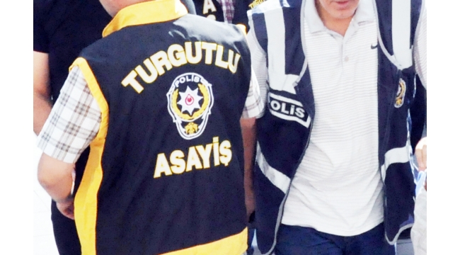 FETÖ'den tutuklanan memur sayısı 411