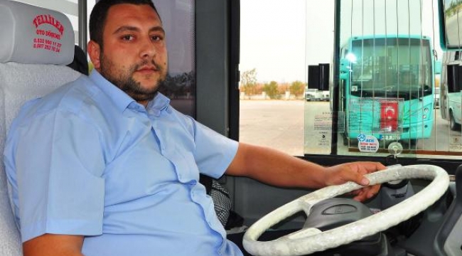 Halk otobüsü şoförü, fenalaşan yolcuyu hastaneye ulaştırdı