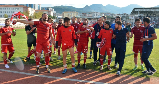 Kasaba kendini aştı