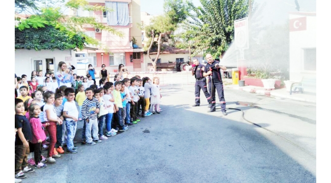 Miniklere yangın eğitimi