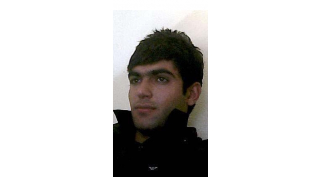 TIR'ın duvara sıkıştırdığı işçi ağır yaralandı