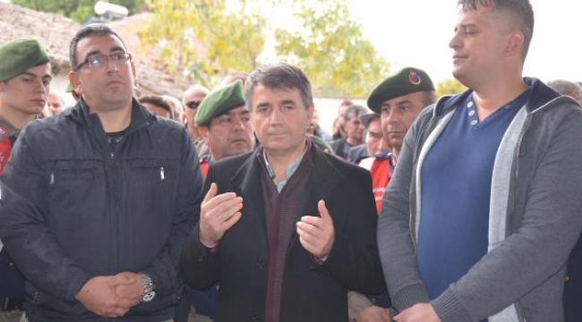 FETÖ tutuklusu Ziya Tay, babasını son yolculuğuna uğurladı