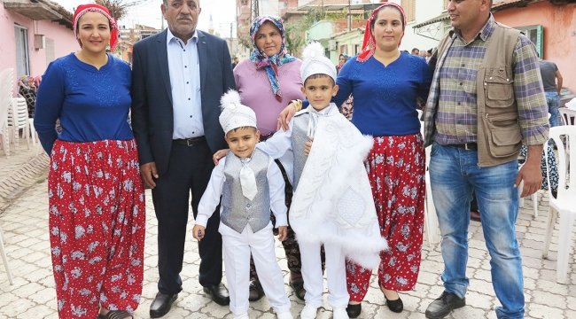 Olgun ailelerinin mutlu günü