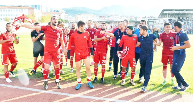 Turgutluspor lideri puansız gönderme peşinde