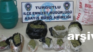 750 gram esrar maddesi ele geçti