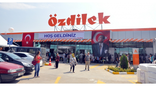Özdilek Turgutlu Alışveriş Merkezi'nde satranç şenliği