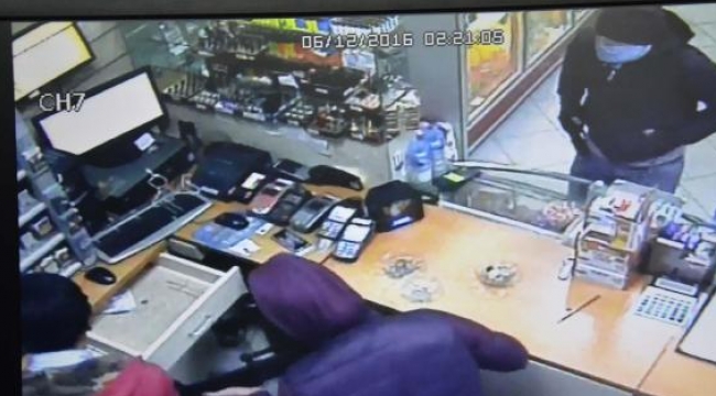 Akaryakıt istasyonlarIndan gaspa 3 gözaltı