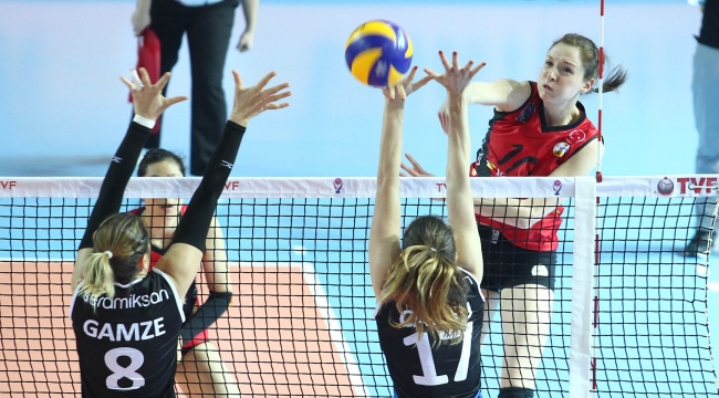 Seramiksan Vakıfbank'ı geçemedi