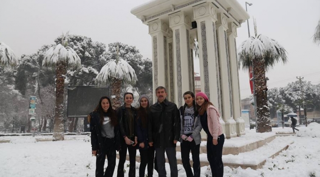 Turgutlu’da tüm okullara 1 gün kar tatili