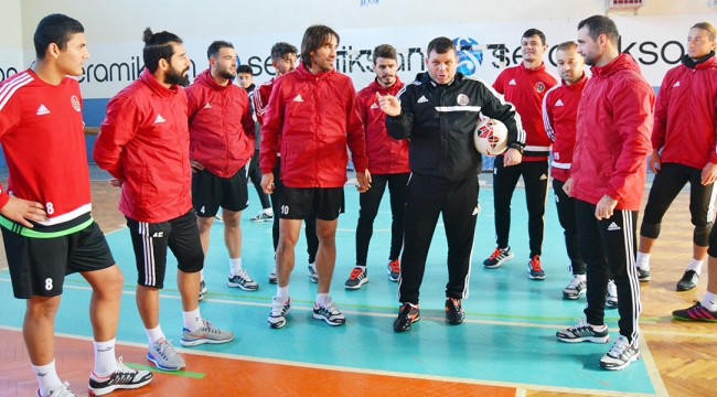 Turgutluspor salonda çalıştı