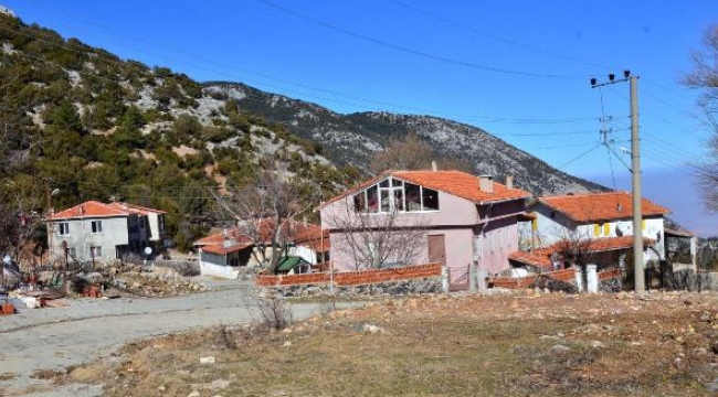 Ayvacık Mahallesi, özellikle kansere karşı şifa kaynağı