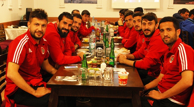 Gamalı Köftecisi Turgutluspor’u ağırladı