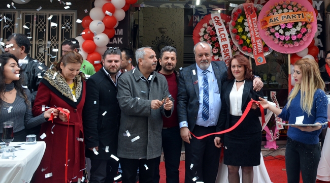 Yaşam Emlak Ofisi açıldı