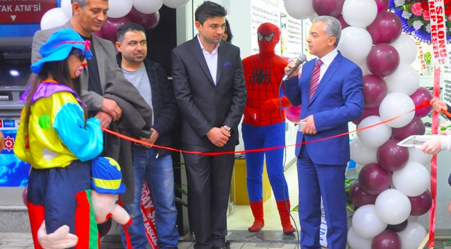 Turgutlu'ya yeni optik mağazası Senem Optik