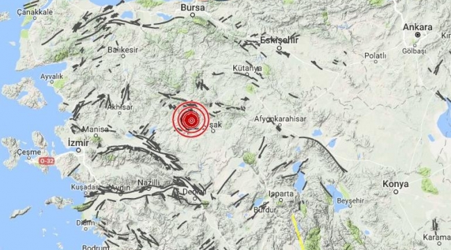 4.9'luk deprem korkuttu!