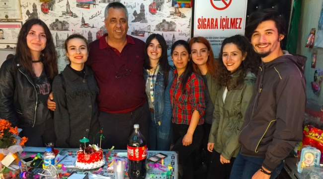 Ankaralı'ya üniversiteli öğrencilerden  sürpriz pasta