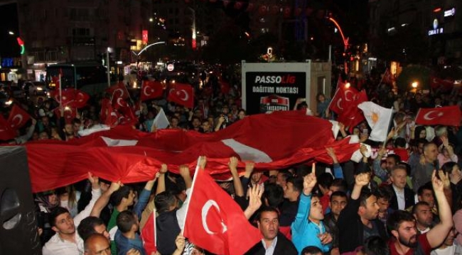 'Evet' kutlaması 