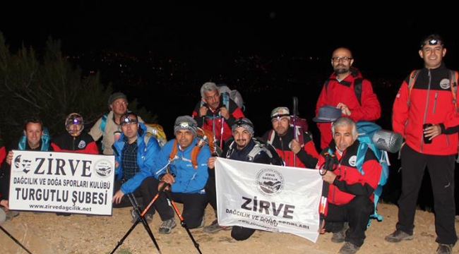 TURGUTLU ZİRVE DAĞCILIK GECE PARKURUNDAYDI