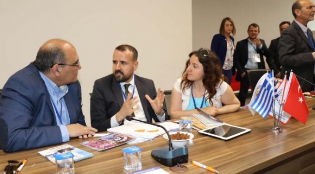 Türk ve Yunan işadamları ticari işbirliği için Manisa'da biraraya geldi