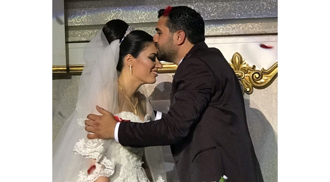 Zehra & Ahmet dünya evine girdi