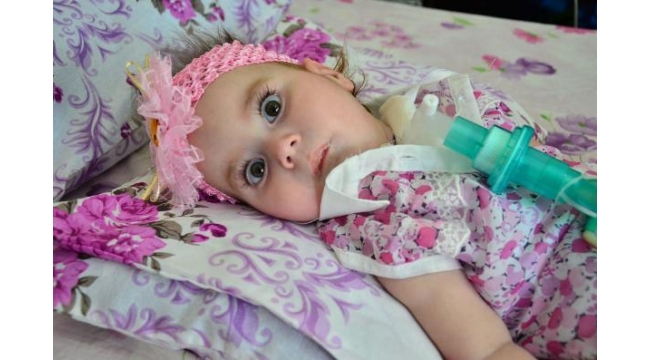 Zeynep bebek ilacına kavuşacak