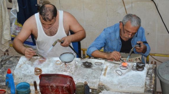 41 yıldır altın eritiyor