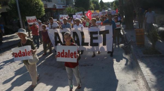 CHP Akhisar'dan 'Adalet' yürüyüşü