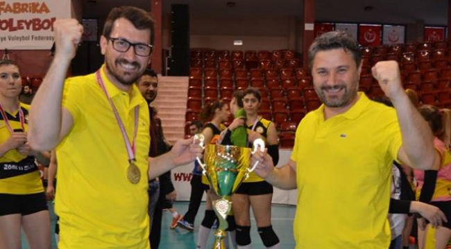 Şampiyon hocalar görevi bıraktı