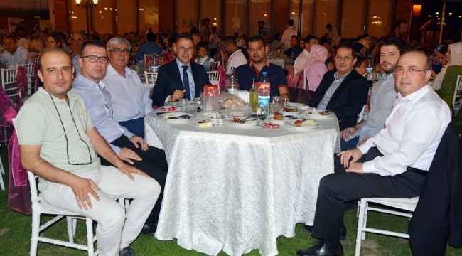 Seramiksan ailesi iftar yemeğinde buluştu