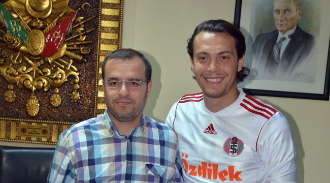 Turgutluspor'un ilk transferi Efşan Geçgin
