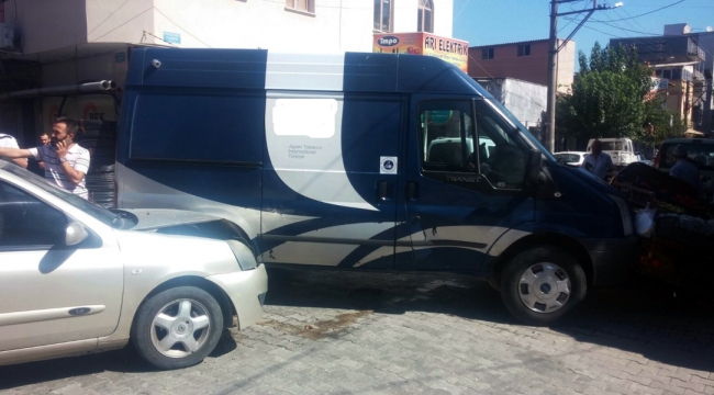 Sivil polis otosu kaza yaptı: 1 polis yaralı
