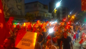 Turgutlu  FETÖ'ye karşı meydanlarda (VİDEO)