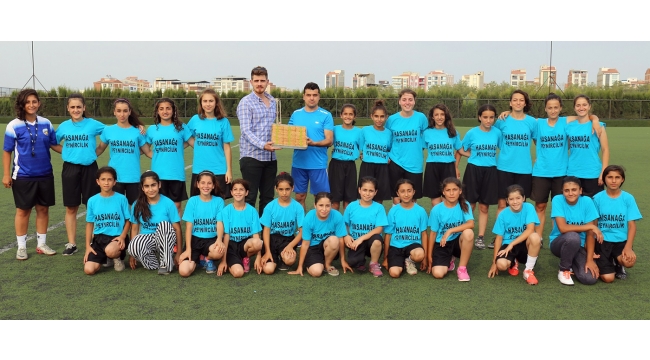 Kadın futbol takımına Hasanağa Peynircisi’nden tam destek