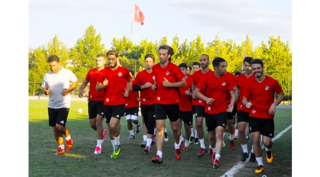 Turgutluspor Altay’la özel maçta!